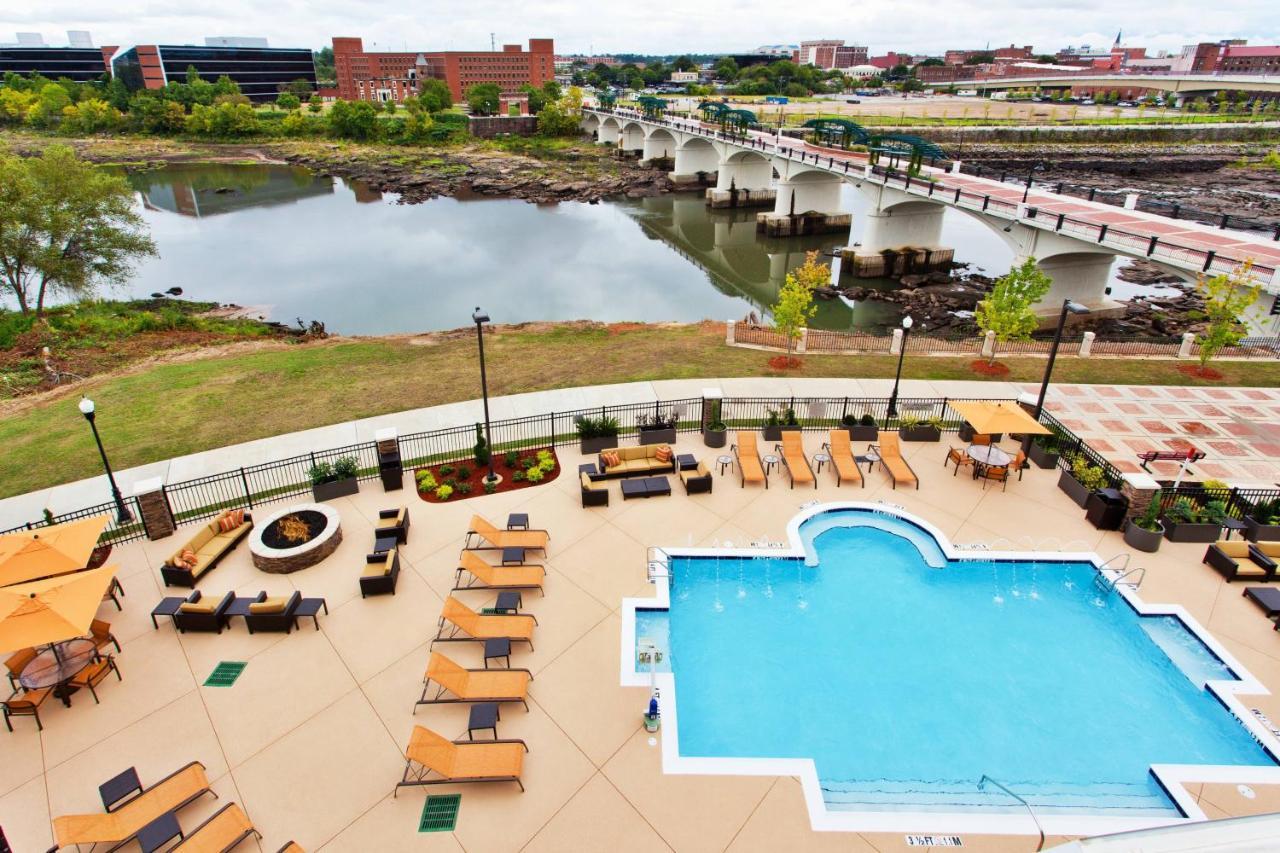 Courtyard By Marriott Columbus Phenix City Buitenkant foto