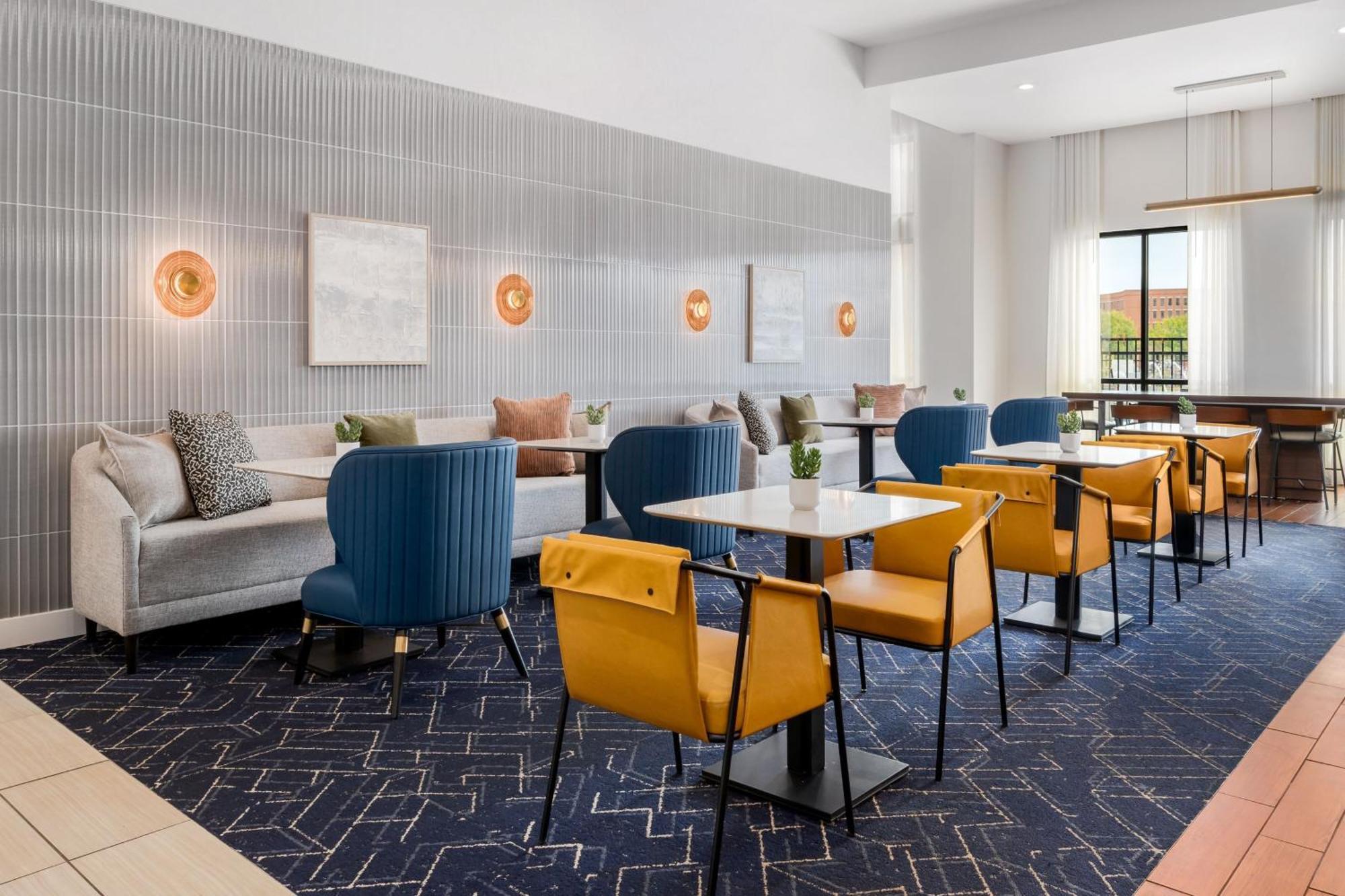 Courtyard By Marriott Columbus Phenix City Buitenkant foto