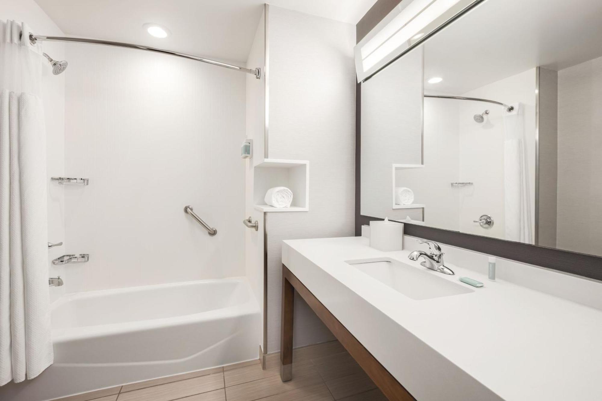 Courtyard By Marriott Columbus Phenix City Buitenkant foto