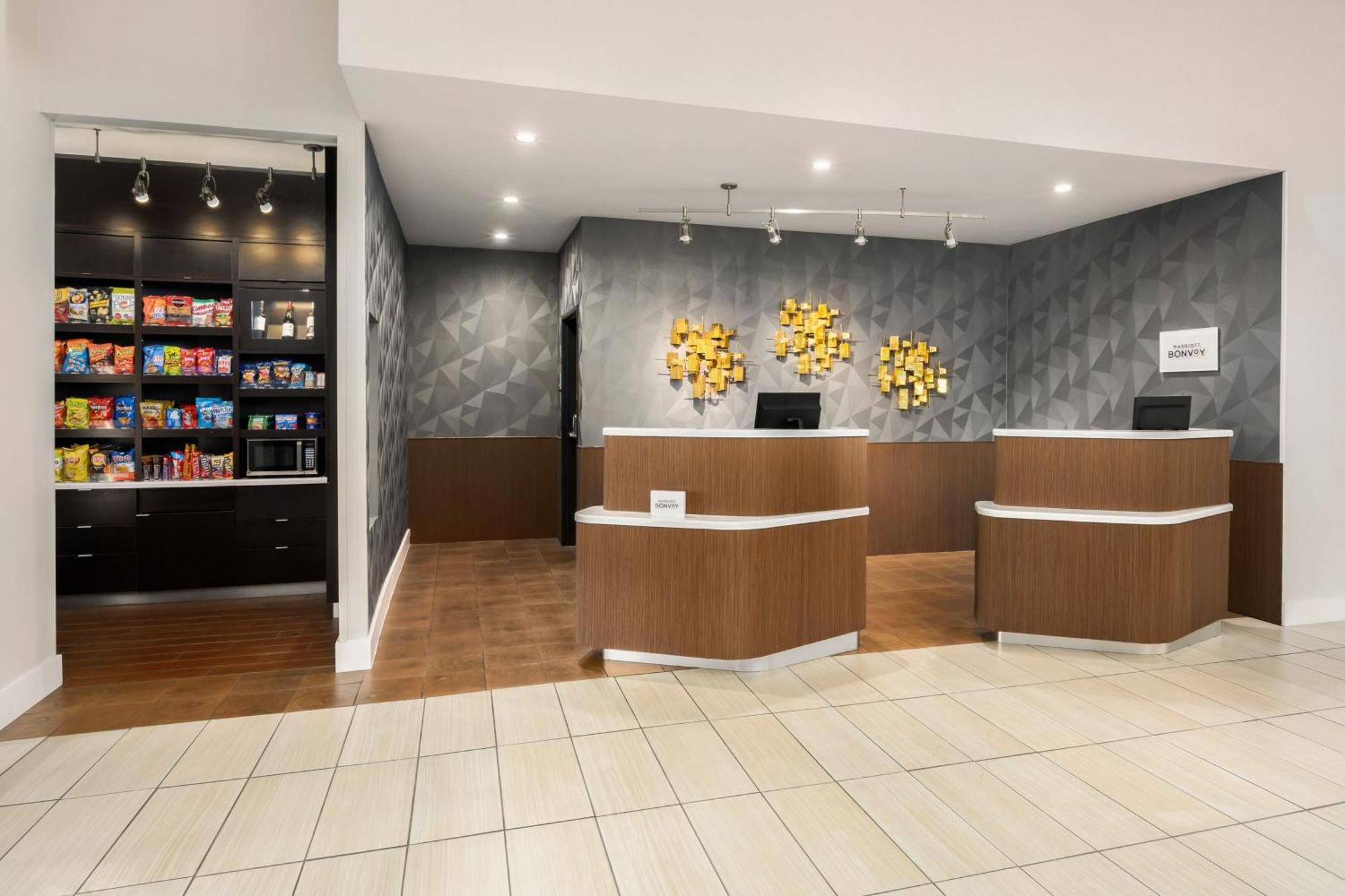 Courtyard By Marriott Columbus Phenix City Buitenkant foto
